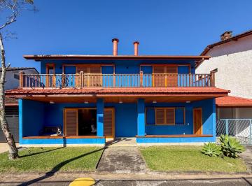Casa · 290m² · 4 Quartos · 2 Vagas · Casa com 4 quartos no bairro Carlos Guinle, Teresópolis