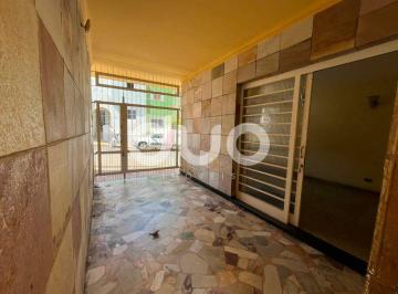 Casa · 176m² · 3 Quartos · 1 Vaga · Casa residencial à venda no Centro de Piracicaba com 3 quartos e quintal