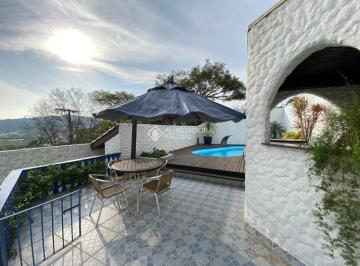 Casa · 285m² · 4 Quartos · 1 Vaga · Excelente casa com 4 quartos e piscina à venda no Saco dos Limões em Florianópolis.