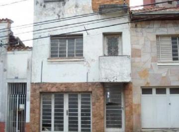 Casa · 141m² · 1 Quarto · Casa para venda em Centro de 141.00m² com 1 Quarto