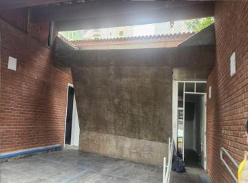31b3fe1da981528daa084421c2cd8d468559e31d · Casa com 3 dormitórios, 1 suíte, 4 vagas, quintal gramado, edicula c/ churrasqueira, Jardim do Mar, 