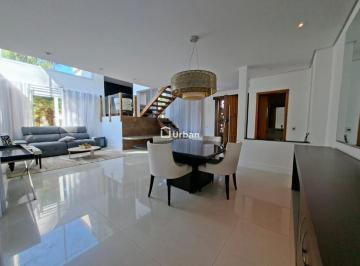 Casa · 300m² · 3 Quartos · 4 Vagas · Casa de Condomínio para alugar em Granja Viana de 300.00m² com 3 Quartos, 3 Suites e 4 Garagens
