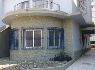 Apartamento · 200m² · 5 Quartos · 3 Vagas · Apartamento para venda em Centro de 200.00m² com 5 Quartos e 3 Garagens