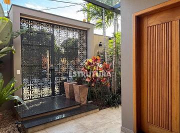 Casa · 220m² · 3 Quartos · 2 Vagas · Casa para venda em Vila Santo Antônio de 220.00m² com 3 Quartos, 3 Suites e 2 Garagens