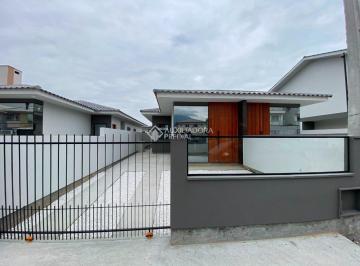 Casa · 72m² · 3 Quartos · 1 Vaga · Casa 3 Dormitórios, 1 Suíte, Pátio e Garagem - Nova Palhoça