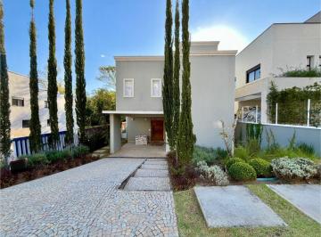b0f2e935-a146-406e-b86b-a5718dd2264e · Casa no condomínio Morada da Serra para venda com 3 quartos, sendo 3 suítes, 218m²