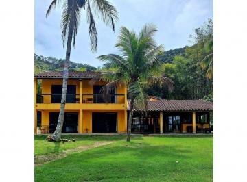 Casa · 320m² · 5 Quartos · Casa Pé na Areia – Praia Preta | Locação