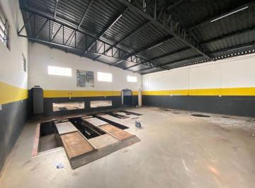 Comercial , Luziânia · Loja de esquina com excelente visibilidade e localização privilegiada em Luziânia.