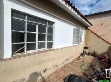 Foto 01 · Casa para Locação em Bragança Paulista-SP, Vila Santa Libânia: 2 quartos, 1 sala, 1 banheiro, 60m² d