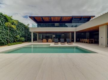 Casa de 5 quartos, Brasília · Casa nova na SHIS Qi 9 lago sul. 5 suítes