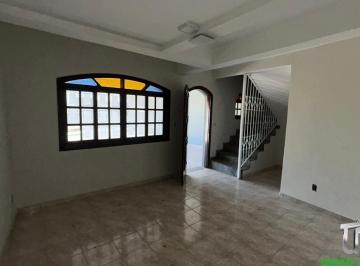 Foto 01 · Casa para locação em Bragança Paulista-SP, bairro Matadouro, 3 quartos, 1 sala, 2 banheiros, 2 vagas
