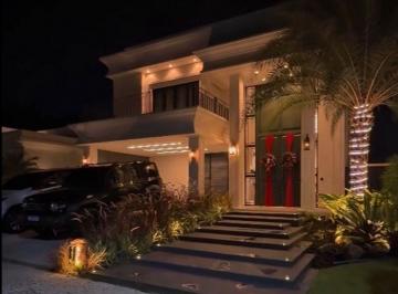 Casa de 4 quartos, Eusébio · Alphaville Eusébio – Residência Neoclássica com 4 Suítes, Casa de Alto Padrão com Piscina e Energia