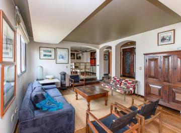 Apartamento · 210m² · 3 Quartos · 4 Vagas · Apartamento para venda em Moema com 3 quartos, sendo 1 suíte, 210m²