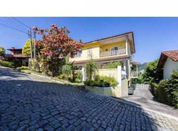 Casa de 5 quartos, Niterói · Casa de 357 m² com 5 quartos à venda no Condomínio UBÁ V