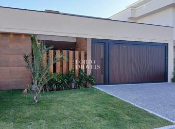 0 · Casa no Condomínio Prado com 3 suítes.