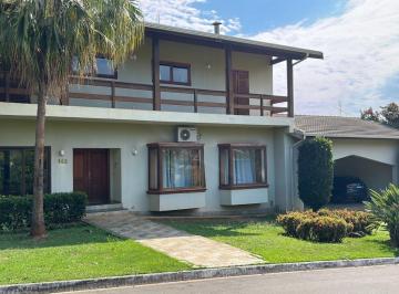 0 · Casa à venda no Condomínio Estância Paraíso, com 5 suítes.