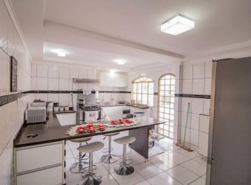 Casa de 3 quartos, Guararema · Ótima oportunidade excelente localização com moveis planejados.