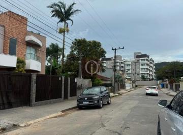 Foto 02 · Terreno em uma localização estratégica no bairro Bom Retiro, em Joinville.