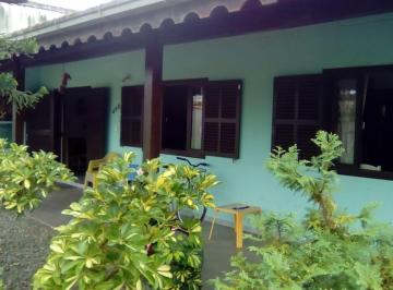 Casa de 3 quartos, Penha · CASA PRAIA PENHA EM SC PORX BETO CARERO PODE FINANCIA TODA DOCUMENTADA.