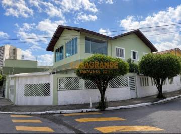 Casa · 275m² · 7 Quartos · 4 Vagas · Casa com 7 quartos - Jardim das Indústrias