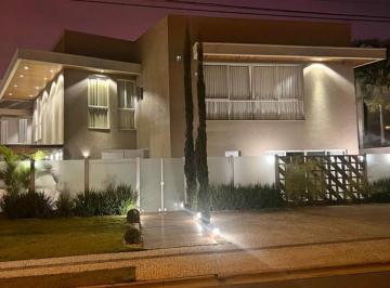 Casa · 734m² · 5 Quartos · Sobrado de Alto Padrão com 5 Suítes - Jardins Lisboa