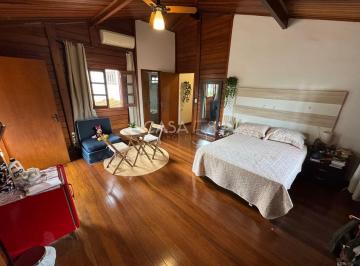 Casa · 246m² · 4 Quartos · 3 Vagas · Sobrado 4 Suítes no Portal do Sol 1 – Estilo Rústico - Piscina e Aceita Permuta