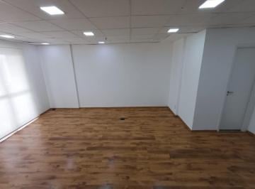 Comercial · 40m² · Sala comercial na Avenida Marquês de São Vicente, 230 - 1009 • 40 m²