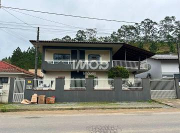 Casa · 450m² · 3 Quartos · 2 Vagas · CASA COM 3 QUARTOS + 5 KITNETS - CAIXA D' ÁGUA EM GUARAMIRIM