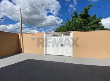 Casa · 72m² · 2 Quartos · 2 Vagas · Casa para venda em Centro de 71.61m² com 2 Quartos e 2 Garagens