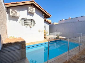 Casa · 218m² · 3 Quartos · 3 Vagas · Casa 3 Quartos com 1 Suíte e 218m² - Vila Arens II