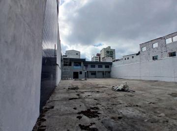 Comercial · 220m² · Galpão Comercial com Ampla Área Livre e Fácil Acesso