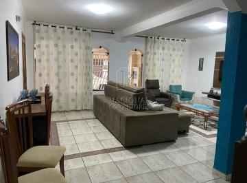 Casa · 236m² · 3 Quartos · 3 Vagas · Sobrado a venda na Vila Lucinda