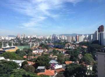 36e47649a750baa38ef61a7dc12d2ba34e13e628 · Conjunto Comercial reformado ao lado do metro com vista linda
