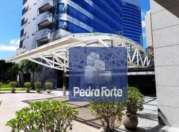 31bc100a3724c2ed464d35a7e550b2e9e4d0ade1 · Conjunto comercial com 260 m² e 8 vagas