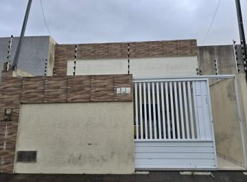 Casa · 175m² · 3 Quartos · Conforto, Frescor e Espaço no Paraíso da Serra! Casa de 3 Quartos com Suíte