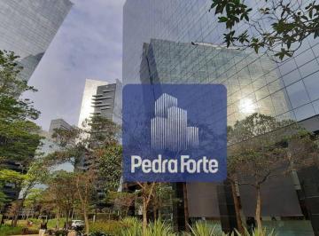 d5ba892bb88da7c1646be9ee6f23bb79aa057532 · Andar corporativo em prédio Triple A