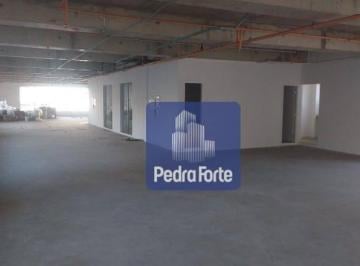 99e16fc672a46a4a0d804589fcea07a3be08a35f · Conjunto comercial com 492 m², próximo à metrô