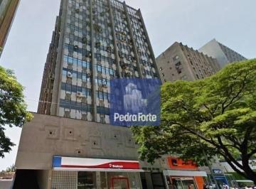 df887b13f6efe0e9902f091426eec7439fd23a59 · Conjunto comercial a 550 m do metrô Faria Lima