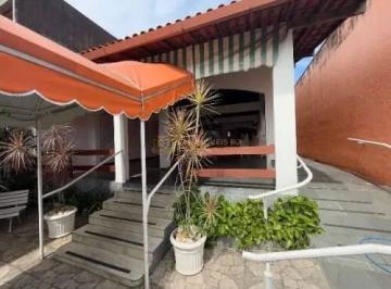 Casa · 400m² · 2 Quartos · 1 Vaga · Espaço/ Casa de Festas/ Depósito a Venda em Bento Ribeiro