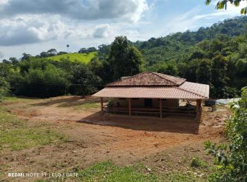 141fe203f5a5357293d49b3e2da300410148cb00 · Sítio com 3 dormitórios à venda, 20000 m² por R$ 360.000 - Itaguara - Itaguara/MG