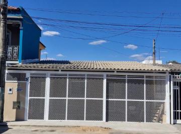 Casa de 3 quartos, Guará · Aluguel Casa 3 Quartos QE 13 80m Reformada 2 Vaga de Garagem