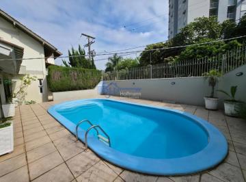 Casa · 220m² · 3 Quartos · 2 Vagas · Casa com Piscina e 3 dormitórios no Bairro Vila Nova em Novo Hamburgo