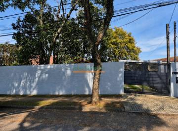 Casa · 117m² · 3 Quartos · 2 Vagas · Casa com terreno em excelente localização de Santa