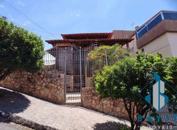 Casa · 360m² · 3 Quartos · 8 Vagas · Casa à venda - em Ana Lúcia