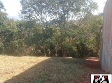 Foto 01 · Terreno com leve declive a venda no bairro Jardim Marambaia II em Jundiai SP
