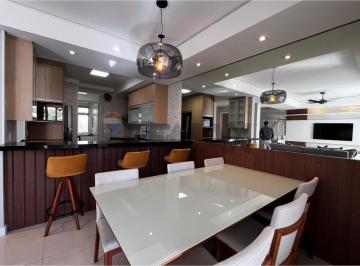 Casa · 151m² · 3 Quartos · 2 Vagas · REMAX ALUGA Casa - Townhouse, Mobiliado, 3 quartos, 1 suíte - Galleria Boulevard - R$ 8.900