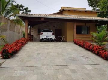 Casa · 220m² · 3 Quartos · 3 Vagas · Casa Pirenopolis, 3 Quartos sendo 2 Suites.