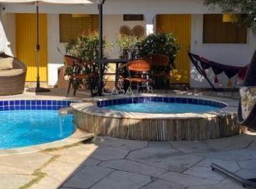 Casa · 380m² · 3 Quartos · 4 Vagas · Casa a venda 3 Quartos sendo 3 suites em Pirenopolis-GO.