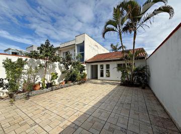 Casa · 59m² · 1 Quarto · 4 Vagas · Localização Privilegiada, Face Norte