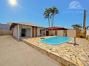 Casa · 109m² · 2 Quartos · 3 Vagas · Casa com Piscina Privativa na Riviera, Conforto e Lazer.